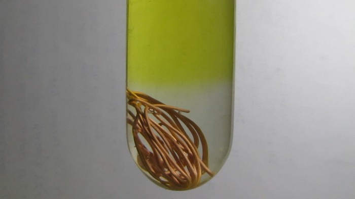 Hydrochloric_acid_dissolves_copper_metal-26.jpg