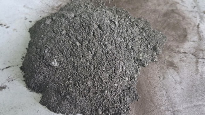 Combustion_of_thermite-aluminum-iron-oxide-180.jpg