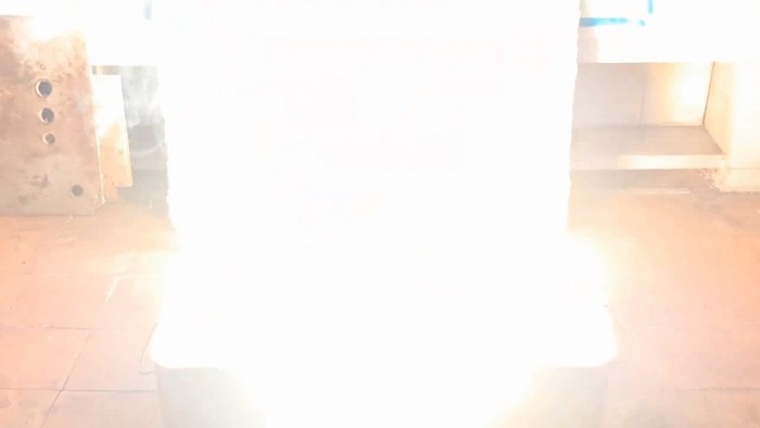 Combustion_of_thermite-aluminum-calcium-sulfate-32.jpg