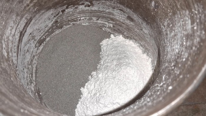 Combustion_of_thermite-aluminum-calcium-sulfate-67.jpg