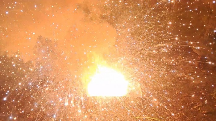 Combustion_of_thermite-aluminum-iron-oxide-aluminum-magnesium-179.jpg