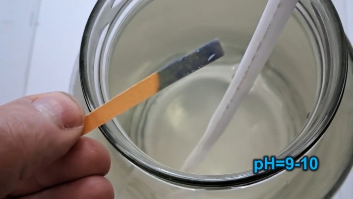 Phenolphthalein_Sodium-Hydroxide-c20.jpg