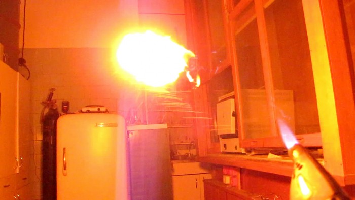 Flamethrower-7[1].jpg