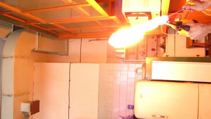 Flamethrower-106[1].jpg