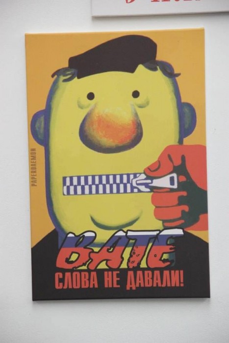 B3j7ZwiIEAAPJjT[1].jpg