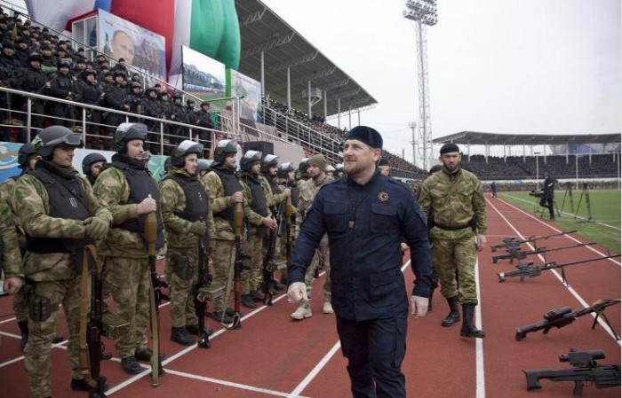 B59r8__CQAEzWG-.jpg large.jpg