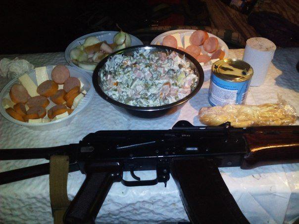 B6OdSbKCUAINsrZ.jpg large.jpg