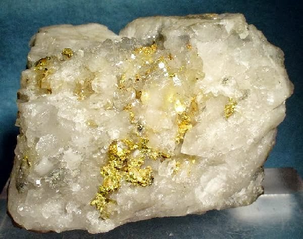 excellent-gold-veins-in-quartz[1].jpg