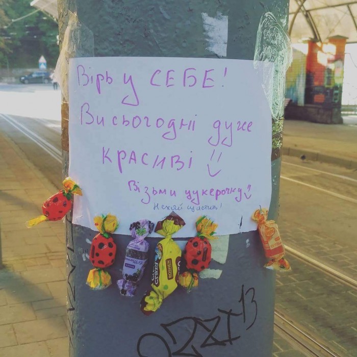 DJlgMm4WsAAUD5B[1].jpg