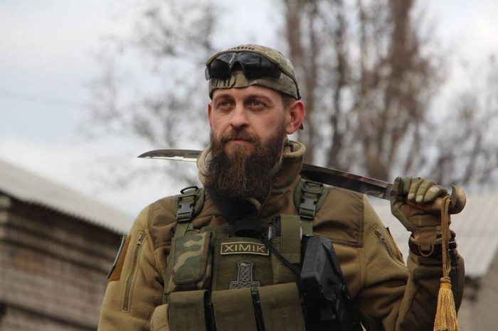 DgpZsDaW0AEiRKu[1].jpg