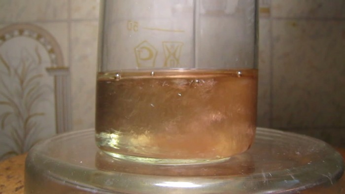 Finding_of_iron_III_impurities_in_hydrochloric_acid-3.jpg