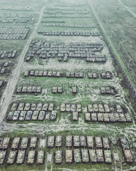 Кладбище советских танков.jpg