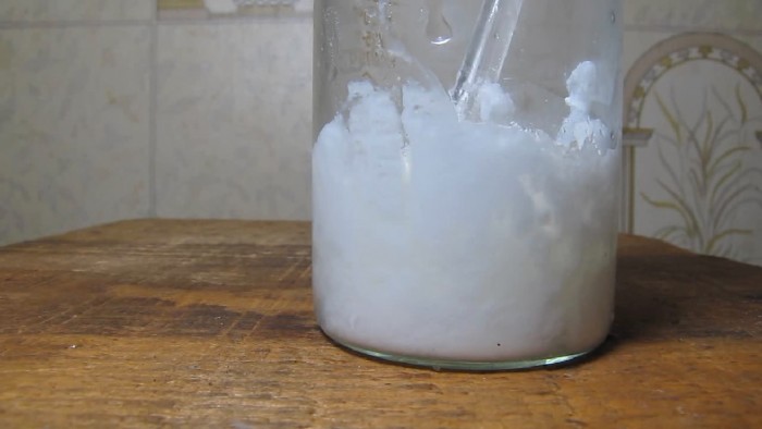 Calcium_chloride_and_sulfuric_acid-6.jpg