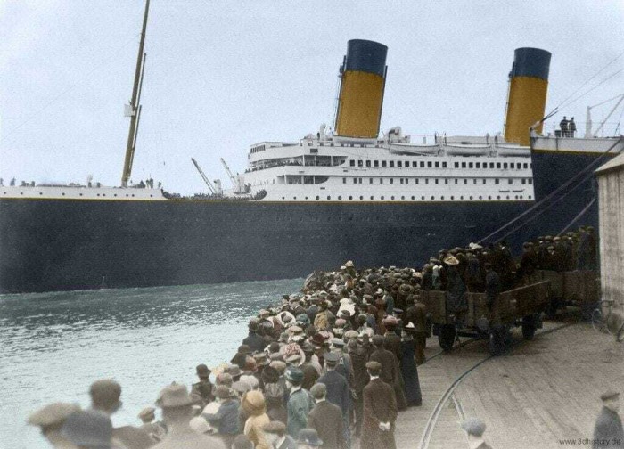 Трансатлантический лайнер «Титаник» отправляется в свой первый и последний рейс. Порт Саутгемптон. Великобритания. 1912 г..jpg