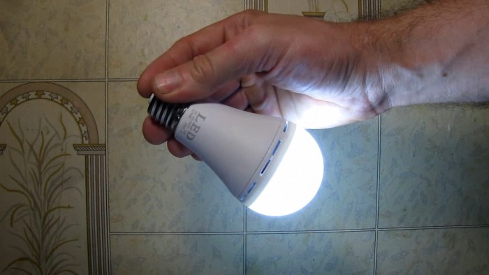 Unusual_LED_Lamp-8.jpg